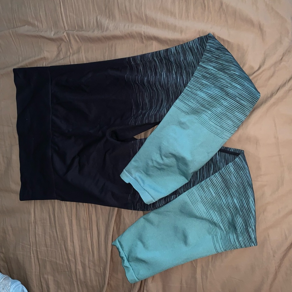 VS Pink Seamless Leggings